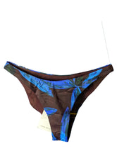 Load image into Gallery viewer, LOUISA BALLOU Multicoloured Bikini Bottoms Scoop Blue Leaf Detail M NEW RRP 80
