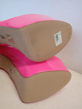Load image into Gallery viewer, STEVE MADDEN Ladies Skyrise Platform Heels Shoes Pink Patent EU37 UK4 NEW RRP135
