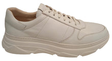 Load image into Gallery viewer, SOLEA Ladies Madelyn White Leather Low Top Sneakers Trainers EU41 UK8 NEW RRP119
