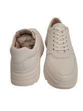 Load image into Gallery viewer, SOLEA Ladies Madelyn White Leather Low Top Sneakers Trainers EU41 UK8 NEW RRP119
