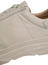 Load image into Gallery viewer, SOLEA Ladies Madelyn White Leather Low Top Sneakers Trainers EU41 UK8 NEW RRP119
