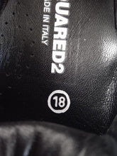 Load image into Gallery viewer, DSQUARED2 Boys Black Leather Icon Crib Shoes Size 6 Months RRP160 NEW
