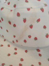 Load image into Gallery viewer, FRANKIES BIKINIS Strawberry Print Bucket Hat Kids Off White Multi 2T NEW RRP50
