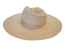 Load image into Gallery viewer, GIGI BURRIS Jeanne Fedora Hat Woven Straw Sateen Ladies Sand OS NEW RRP365
