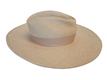 Load image into Gallery viewer, GIGI BURRIS Jeanne Fedora Hat Woven Straw Sateen Ladies Sand OS NEW RRP365

