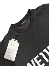 Load image into Gallery viewer, WE11 DONE Logo Cropped Tshirt Top Black Classic Tee Crew Neck Size S NEW RRP 230
