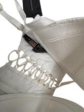 Load image into Gallery viewer, KIKI DE MONTPARNASSE White Balconette Classy Bra Size 32C NEW RRP 305
