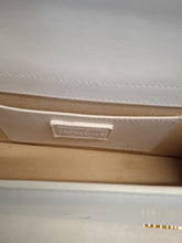 Load image into Gallery viewer, JACQUEMUS Le Grand Bambino Bag Leather Tote w Shoulder Strap White OS NEW RRP775
