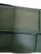 Load image into Gallery viewer, BOTTEGA VENETA Cassette Bag Leather Chain Raintree Green/Gold OS NEW RRP1545

