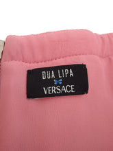 Load image into Gallery viewer, VERSACE Pink Dua Lipa Logo Jacquard Safety Pin Crop Top IT38 UK6 RRP890 NEW
