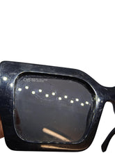 Load image into Gallery viewer, OFF WHITE Catalina Sunglasses Men&#39;s Arrow Logo Grey Lens Black 55-20-145 RRP235
