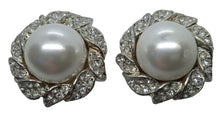 Load image into Gallery viewer, KENNETH JAY LANE Crystal Faux Pearl Earrings Clip On White/Silver OS NEW RRP125
