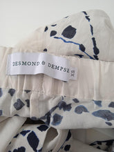 Load image into Gallery viewer, DESMOND &amp; DEMPSEY The Jag Pyjama Shorts Printed Cotton Cream/Navy XS NEW RRP170
