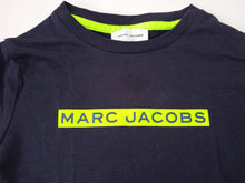 Load image into Gallery viewer, LITTLE MARC JACOBS Logo T-Shirt Cotton Short Sleeve Navy Blue 5 Years NEW RRP35
