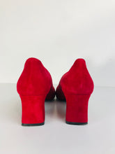 Load image into Gallery viewer, Jones Women&#39;s Suede Smart Heels | EU38 UK5 | Red
