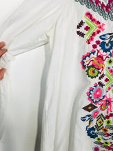 Load image into Gallery viewer, Isato Women&#39;s Floral Embroidered Blouse | XS UK6-8 | White
