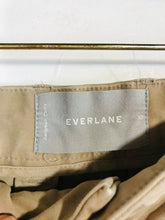 Load image into Gallery viewer, Everlane Men&#39;s Khaki Mid-Length Shorts | 32 | Beige
