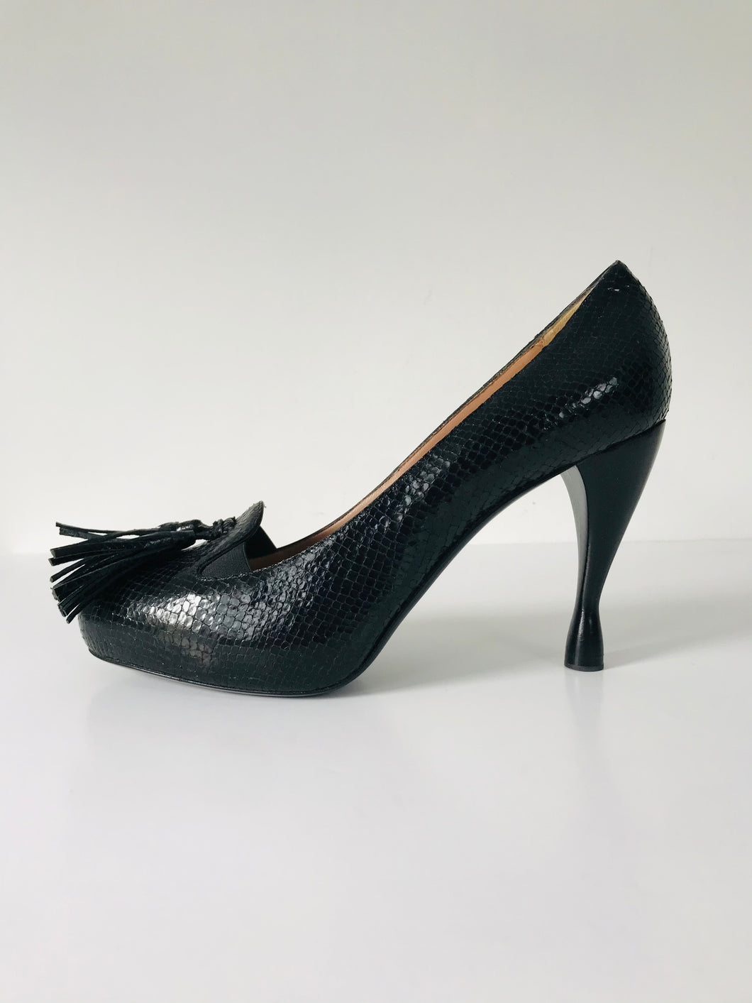 Emporio Armani Women’s Leather Tassel Court Heels | 40 UK7 | Black