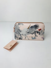 Load image into Gallery viewer, Ted Baker Women&#39;s Makeup Bag NWT | Medium | Pink
