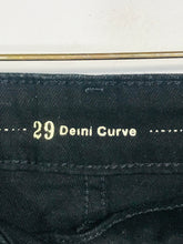 Load image into Gallery viewer, Levi’s Women&#39;s Demi Curve Straight Jeans | 29 UK10-12 | Black
