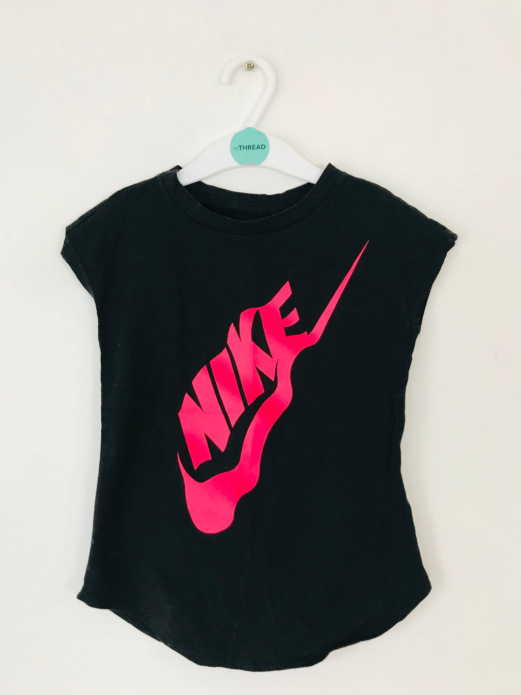 Nike Girl’s Graphic Sports Tee T-Shirt | 5-6 Years | Black Pink