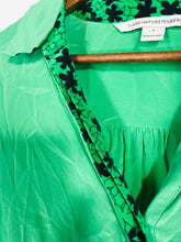 Load image into Gallery viewer, Diane von Furstenberg Women&#39;s Silk Floral Button-Up Shirt | 4 UK8 | Green
