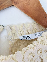 Load image into Gallery viewer, Zara Women&#39;s Lace Blouse | L UK14 | Beige
