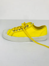 Load image into Gallery viewer, Novesta Women&#39;s Star Master Trainers | EU39 UK6 | Yellow
