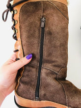 Load image into Gallery viewer, The North Face Women&#39;s Primaloft Fur Suede Boots | UK5.5 | Brown
