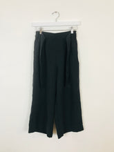 Load image into Gallery viewer, Lululemon Womens High Waisted Culottes | UK8 Waist 25” | Black
