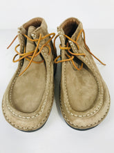 Load image into Gallery viewer, Birkenstock Women&#39;s Suede Boat Shoes Flats Shoes | EU40 UK7 | Beige
