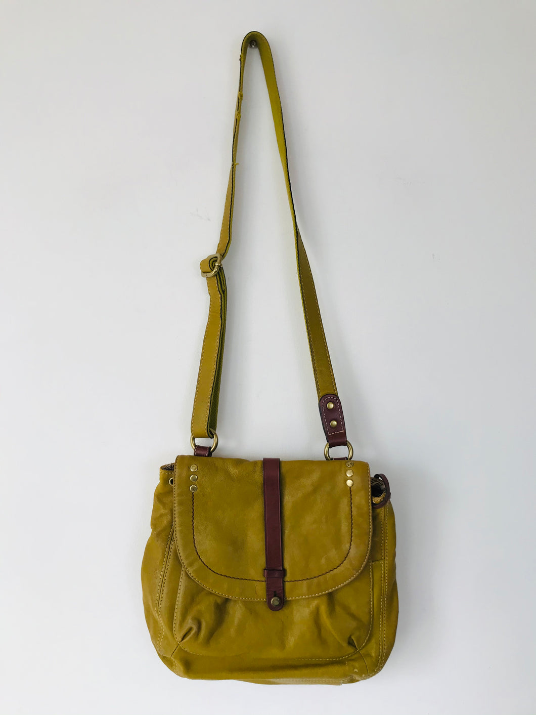 Fossil Women’s Leather Shoulder Crossbody Bag | Medium | Mustard Yellow