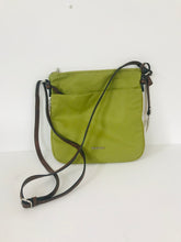 Load image into Gallery viewer, Waipuna Women&#39;s Expandable Crossbody Bag | Medium | Green
