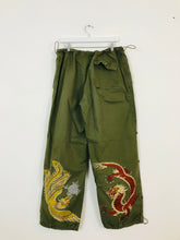 Load image into Gallery viewer, Maharishi Women’s Dragon Embroidered Cargo Trousers | XL UK18 | Khaki Green
