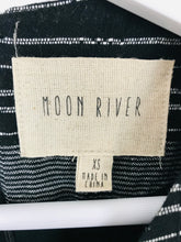 Load image into Gallery viewer, Moon River Women’s Ruffle Sleeve Stripe Shift Dress | XS UK8 | Black
