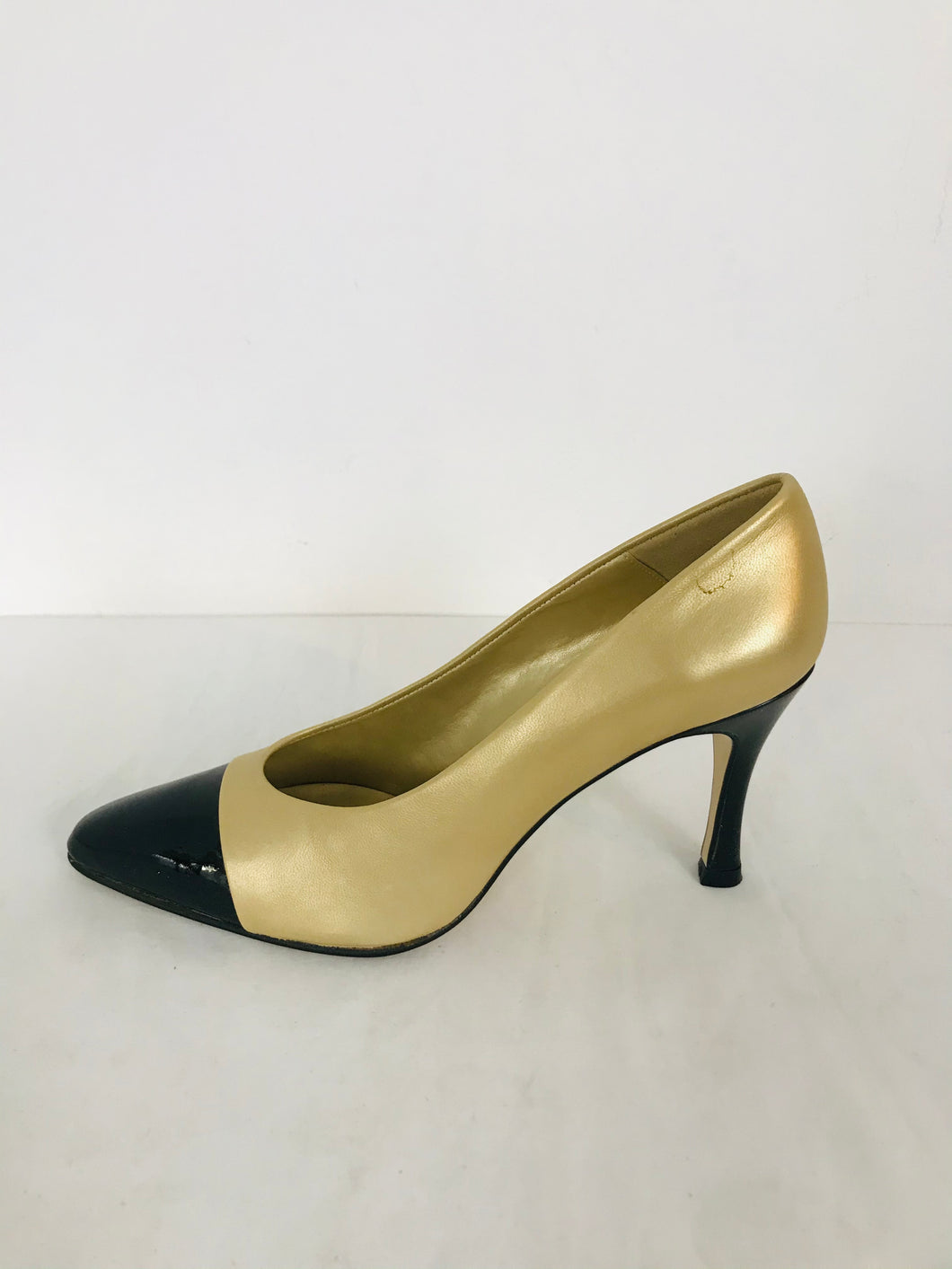 Morgan Taylor Two Toned Court Heels | 6 UK4 | Black and Gold