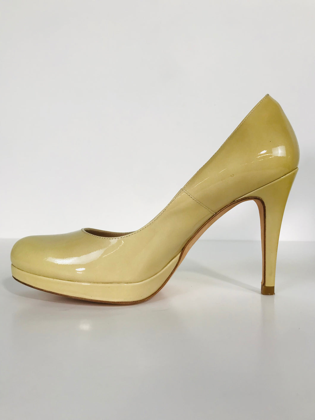 Russell & Bromley Women's Leather Smart Heels  | EU38 UK5 | Beige