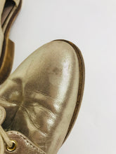 Load image into Gallery viewer, Clarks Women&#39;s Metallic Cutout Flats Shoes | UK6 | Beige
