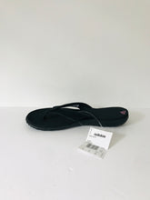 Load image into Gallery viewer, Adidas Women&#39;s Flip Flops Sandals NWT | UK7 | Black
