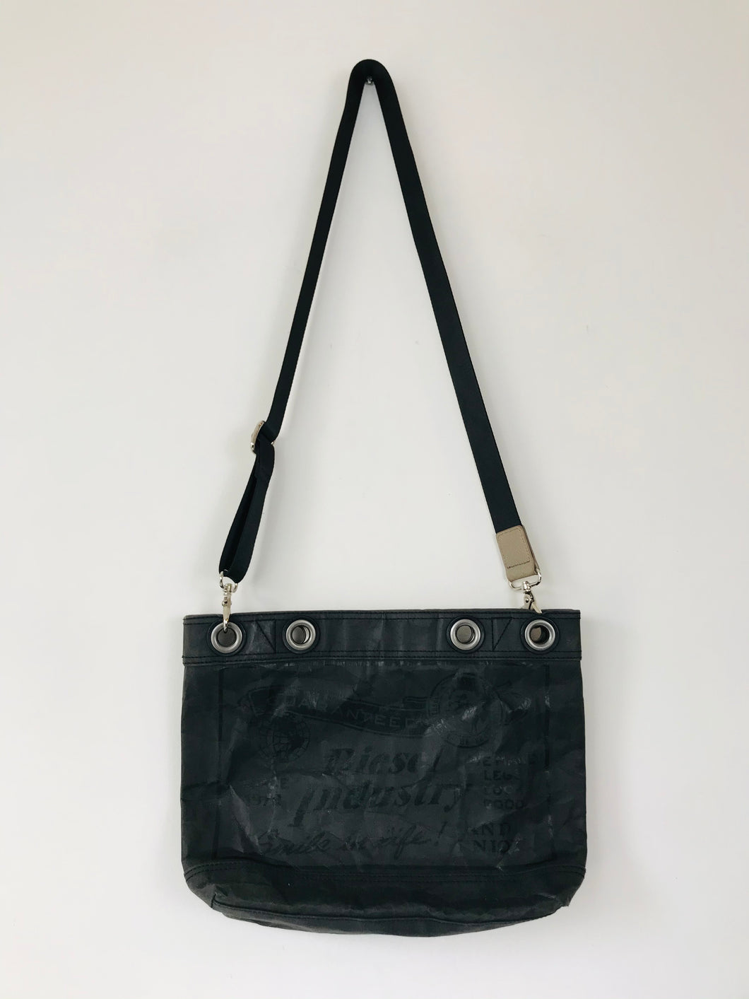 Diesel Women’s Leather Shoulder Crossbody Bag | Medium | Black