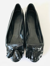 Load image into Gallery viewer, Burberry Women&#39;s Leather Tassel Loafers | 39 UK6 | Black
