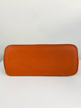 Load image into Gallery viewer, Zara Women&#39;s Shoulder Bag | L UK14 | Orange
