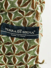 Load image into Gallery viewer, Terra Di Siena Women&#39;s Cotton Linen Scarf | OS | Green
