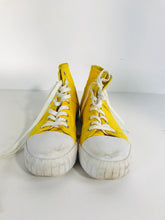 Load image into Gallery viewer, Calvin Klein Jeans Men&#39;s Trainers | EU41 UK7 | Yellow
