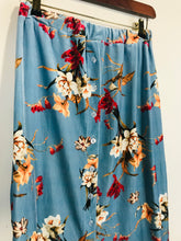Load image into Gallery viewer, Le Studio Women&#39;s Velour Floral Midi Skirt NWT | S UK8 | Blue
